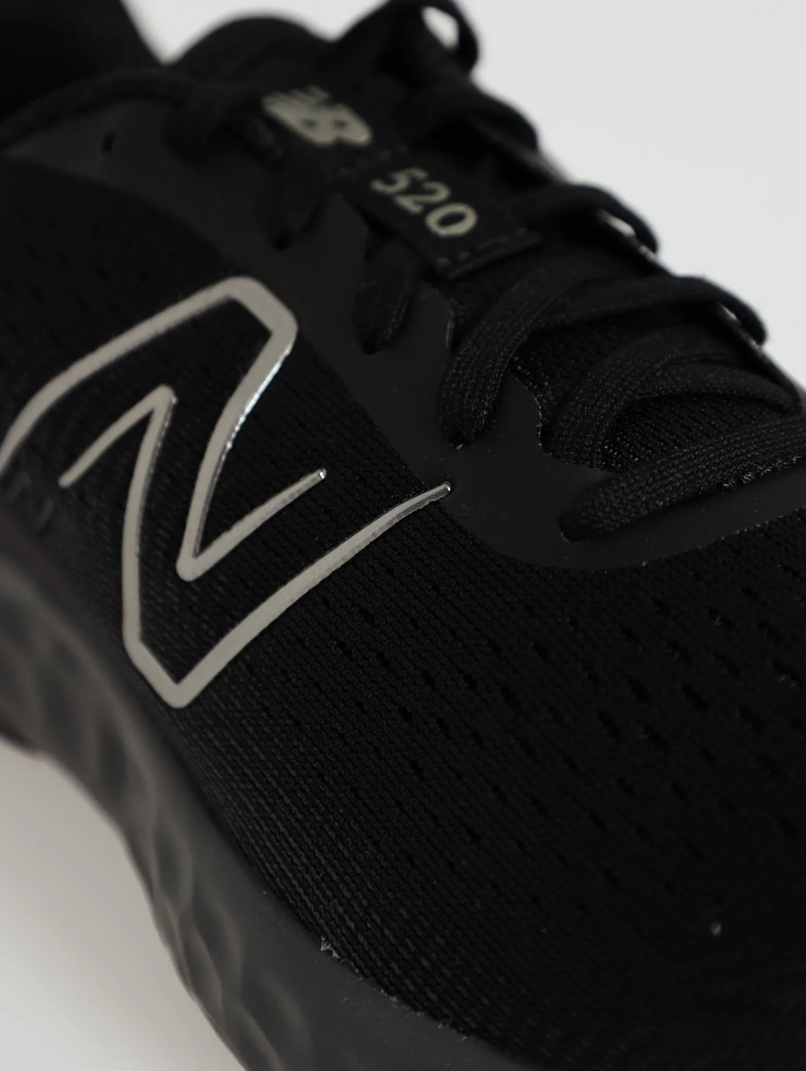 520 Trainer - Black