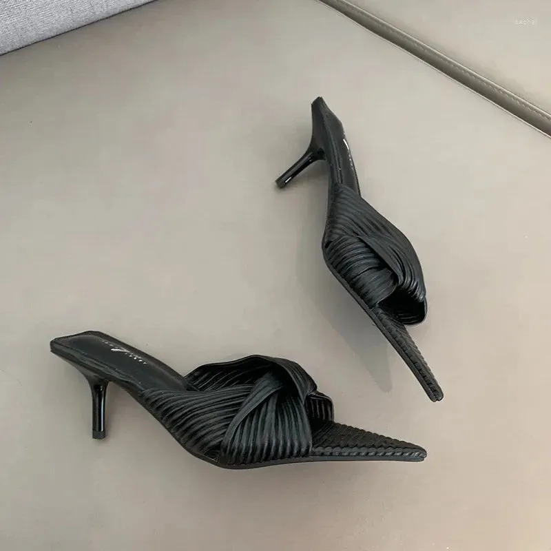 7 Lucky Heels