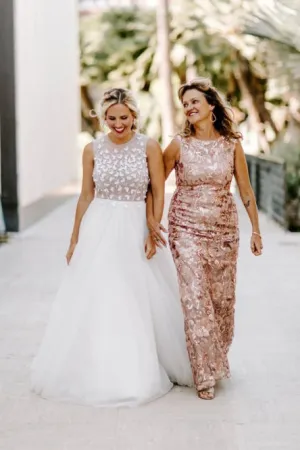 A-Line Crew Floor-Length White Wedding Dress with Appliques OHD078