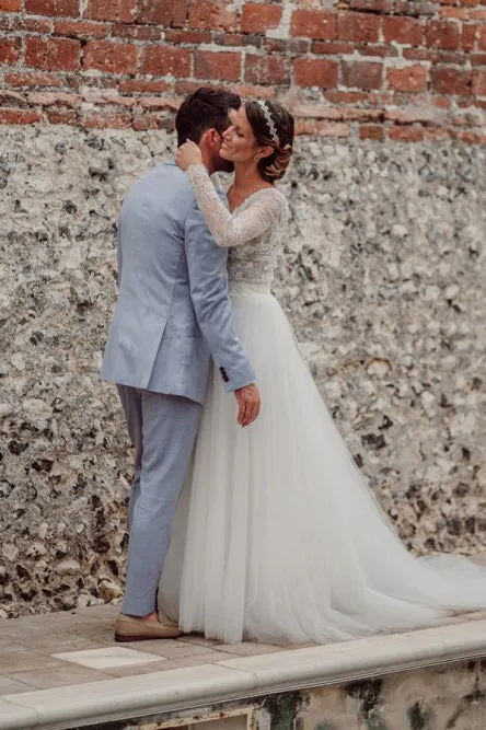 A-Line V-Neck Long Sleeves Sweep Train Appliqued Backless Bohemian Wedding Dress OHD245