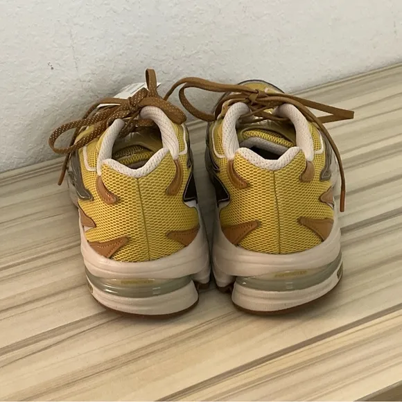 Adidas Orketro Men's Athletic Sneaker Casual Shoe Gold GX3133 Men’s 7.5