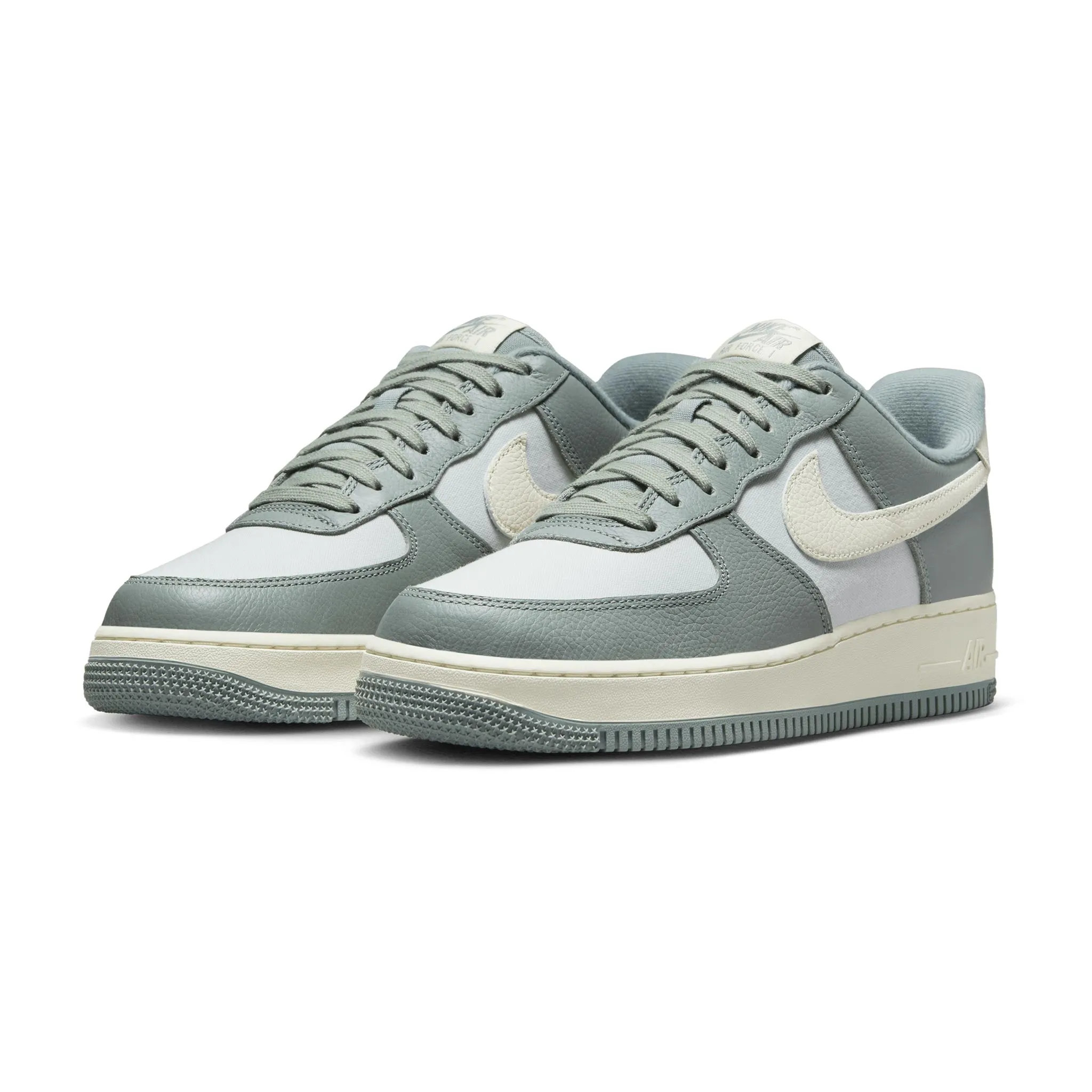 Air Force 1 07 LX DV7186-300 Mica Green