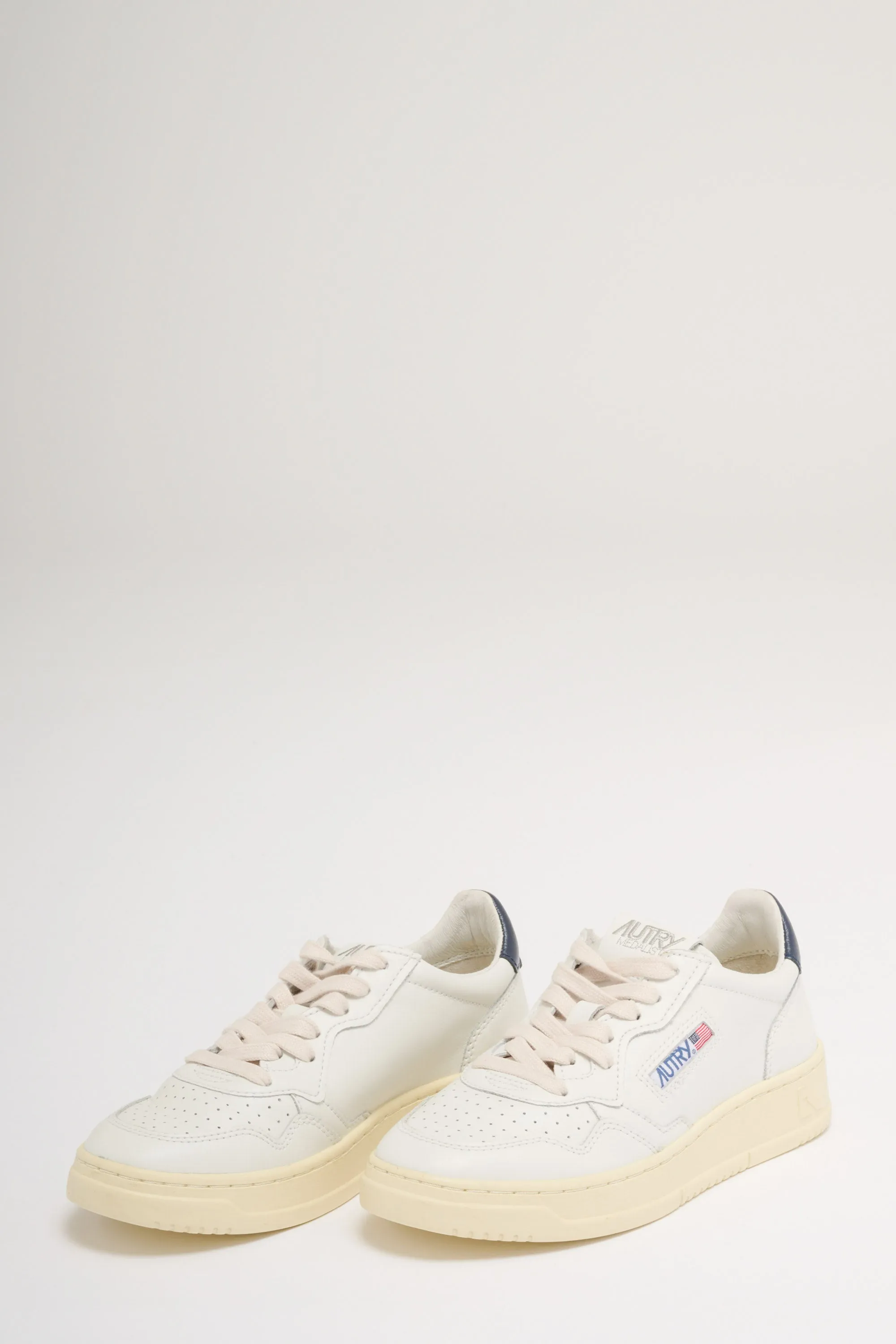 Autry Medalist Low Wom Leatleat Bianco e Blu Donna