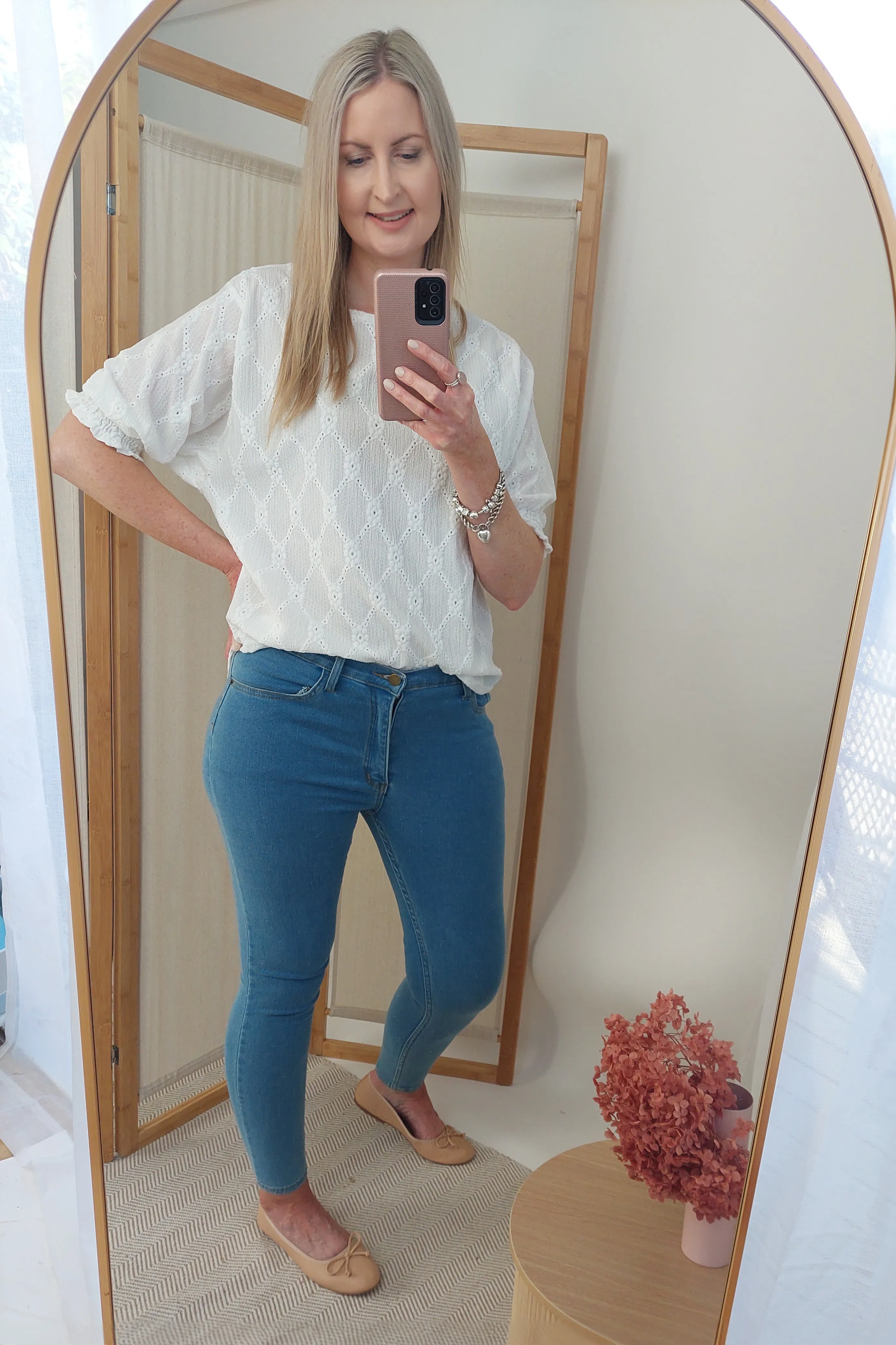 Broderie Anglaise Textured Lilly Top - White