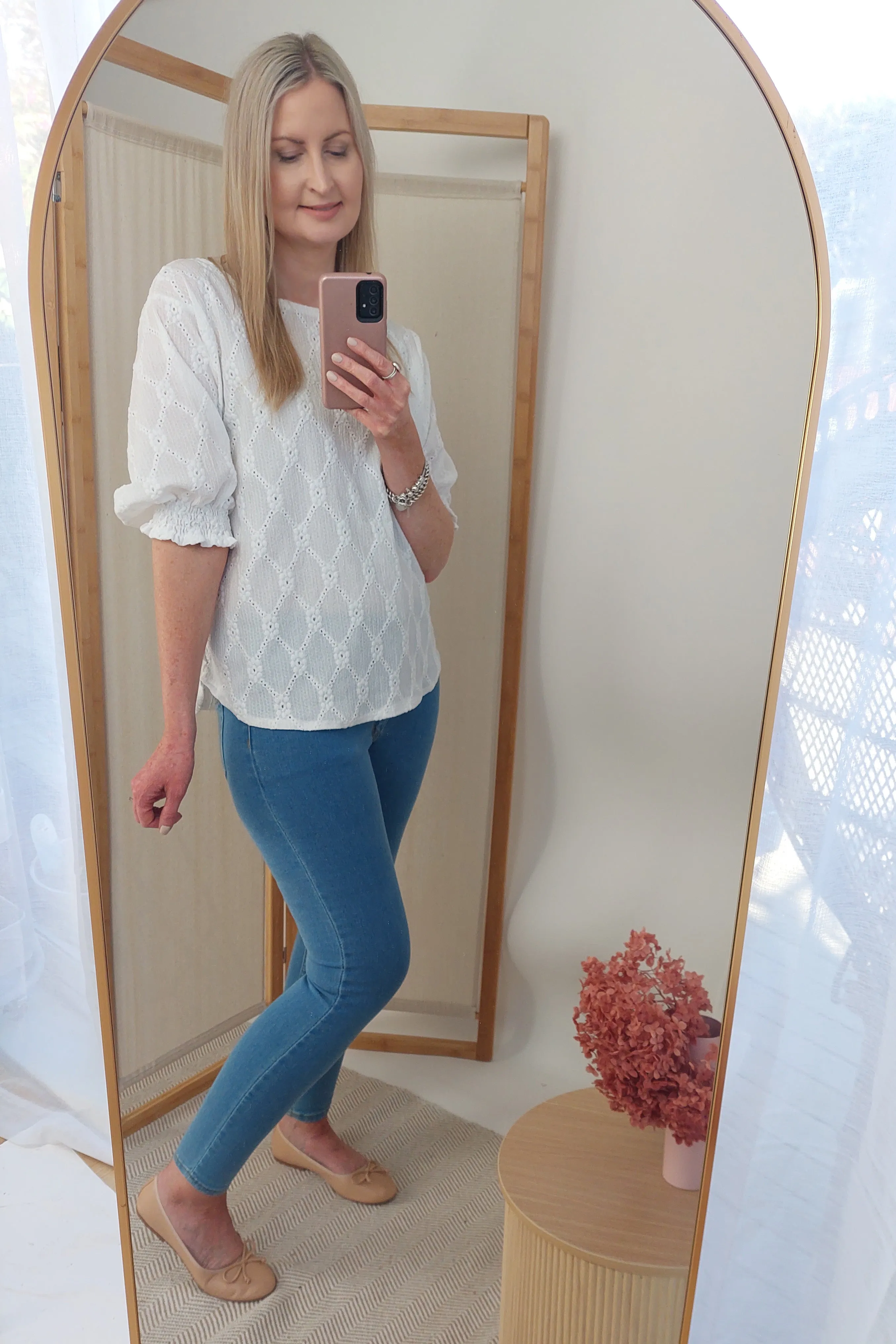 Broderie Anglaise Textured Lilly Top - White