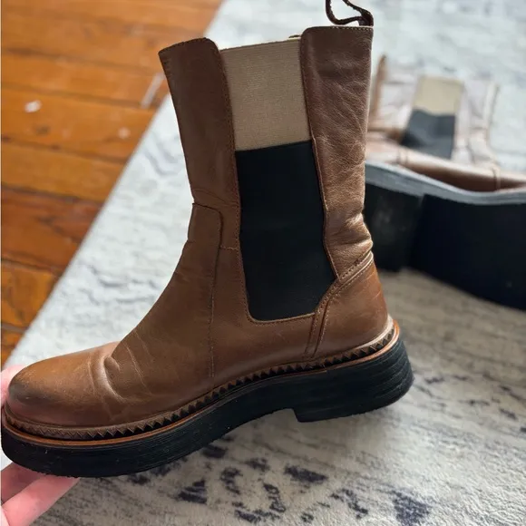 Bueno Gizelle Brown Leather Boot