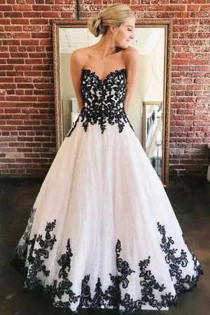 Charming A Line Sweetheart White Tulle Black Lace Long Formal Prom Dress Evening Dress OHC373