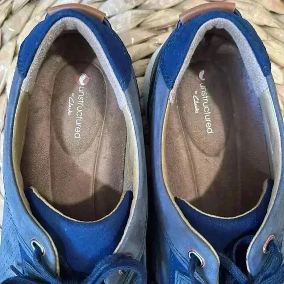 Clarks Un Trail Form Men’s sneaker/shoe size 10 1/2 Blue Nubuck Leather