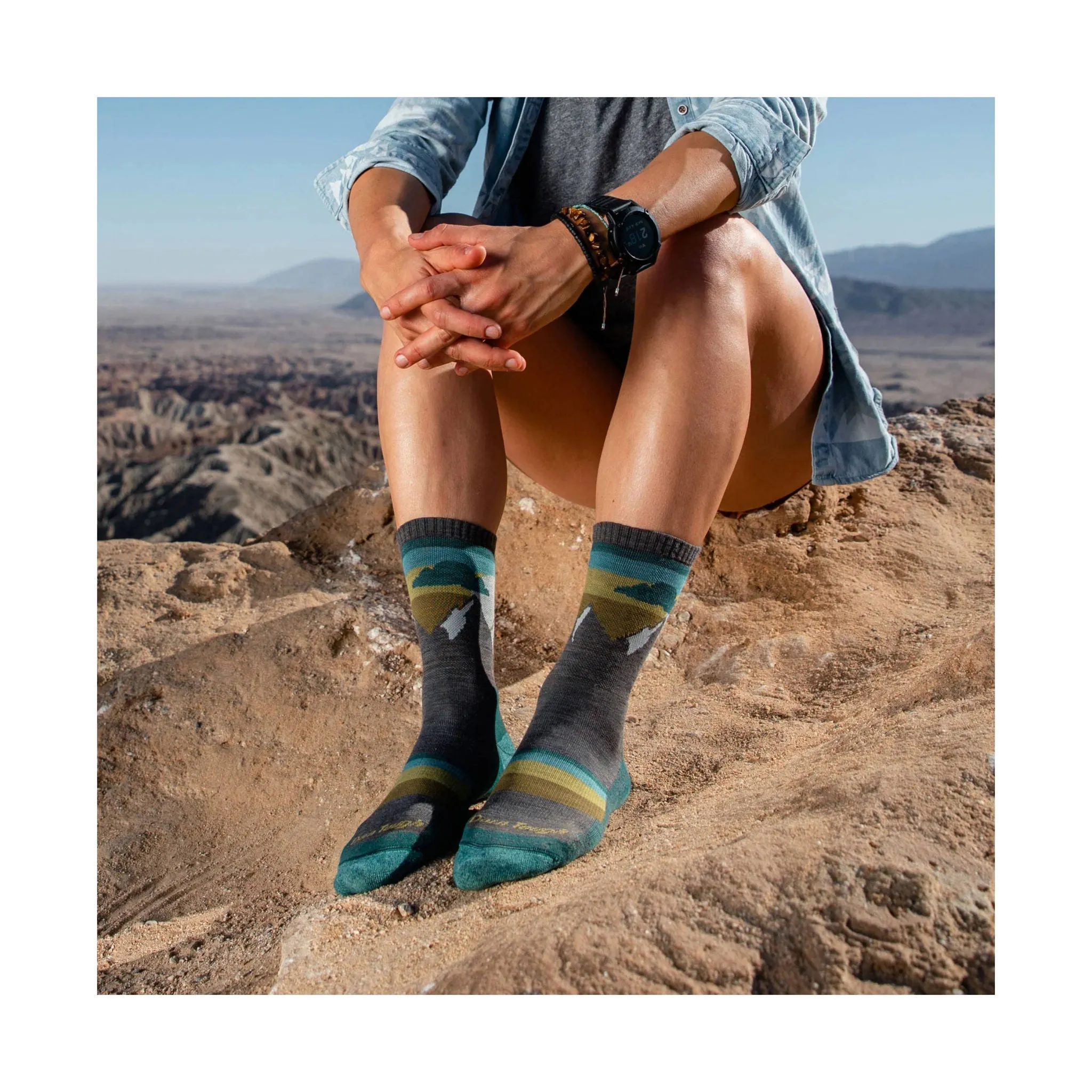 Darn Tough Vermont Women's Sunset Ledge Micro Crew Lightweight Hiking Sock - Taupe
