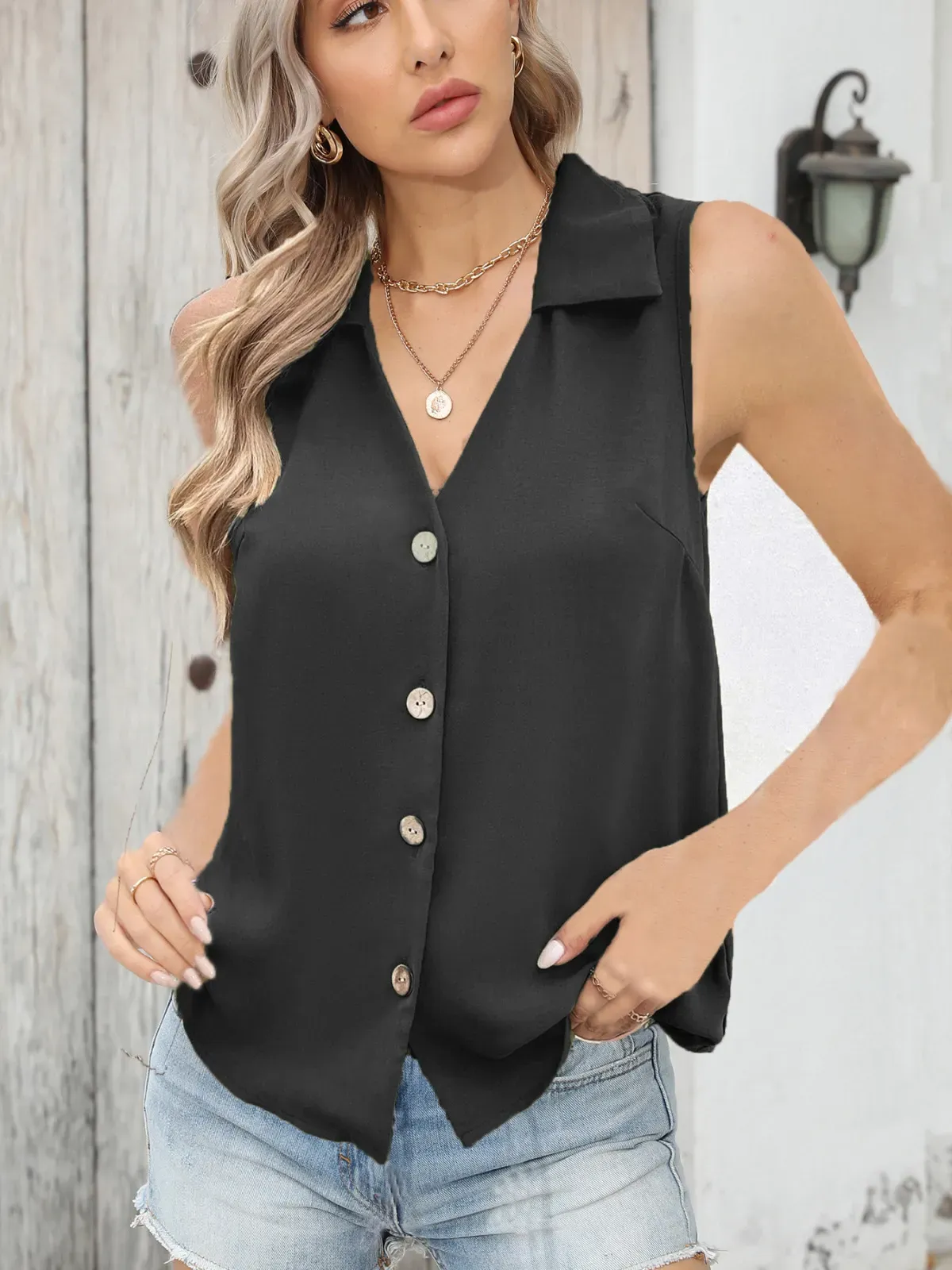 Easy Appeal Sleeveless Button-Up Collared Top