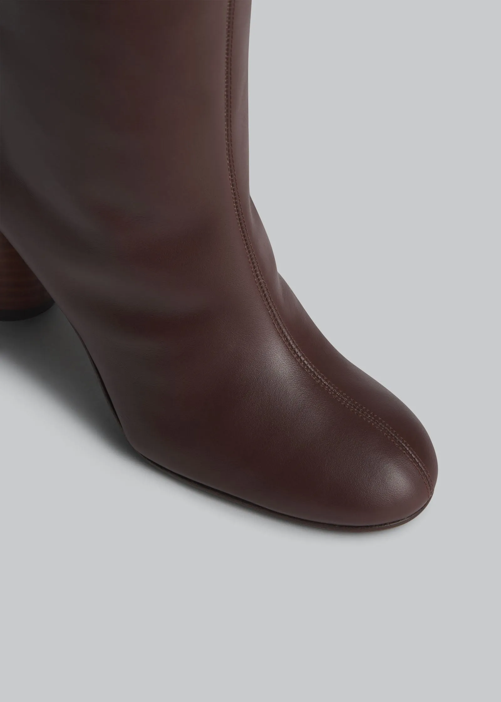 Front Seam Ankle Boot in Calfskin - Chocolate