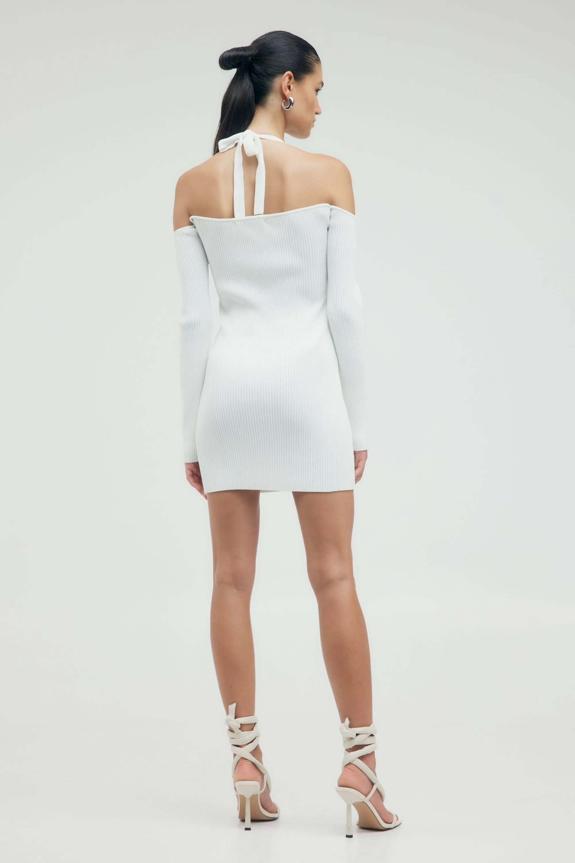 HOOKED IN KNIT HALTER MINI | OFF WHITE