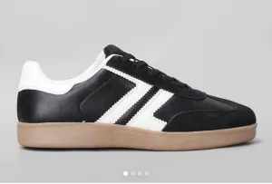 Jasper Black/White Leather Sneaker - Bay Lane