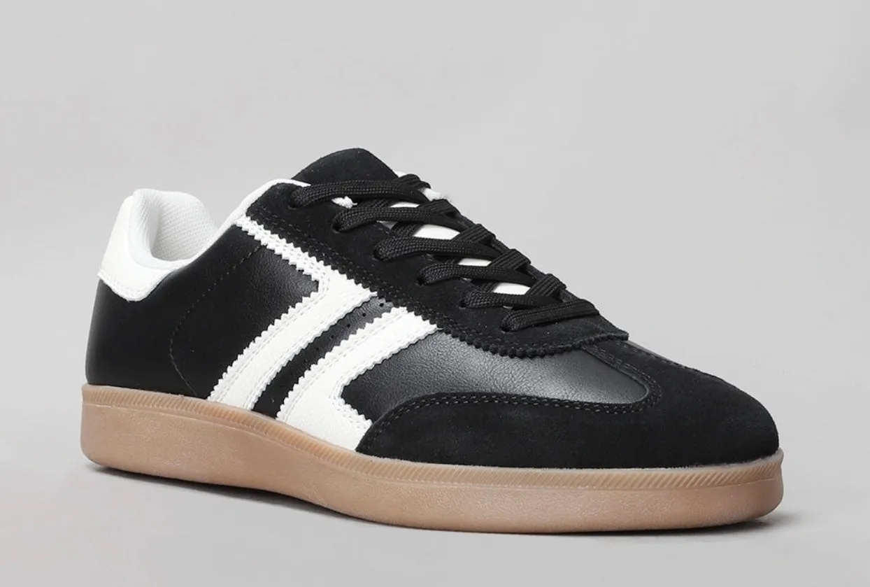 Jasper Black/White Leather Sneaker - Bay Lane