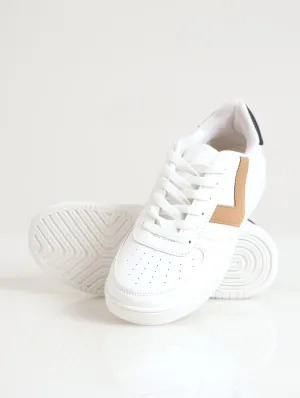 Ladies Detail Street Sneaker With Punch Holes - White