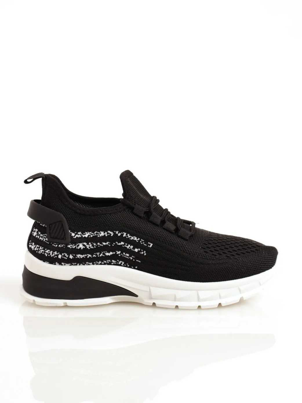 Ladies Flyknit Lace-Up Sneaker - Black