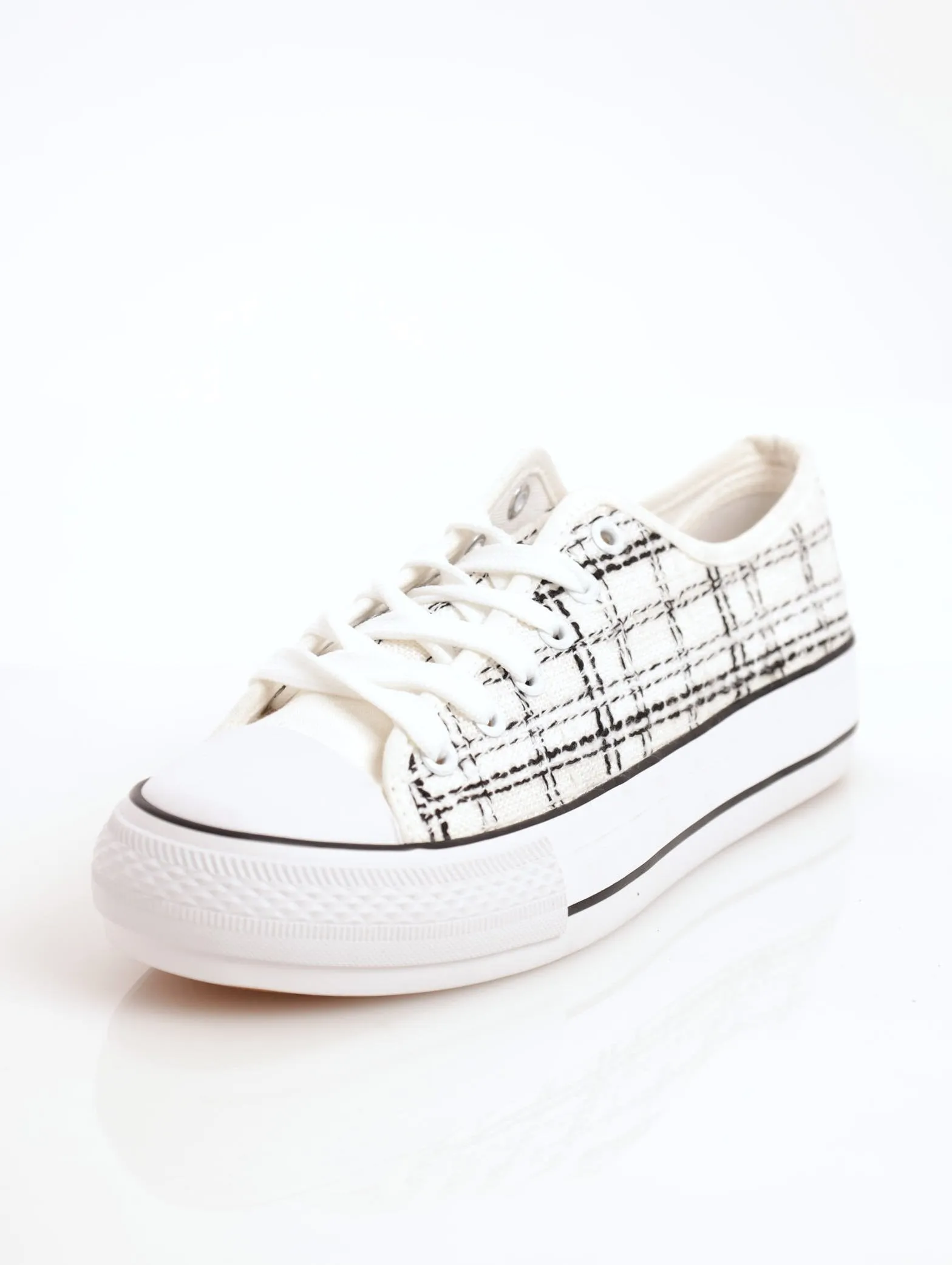 Ladies Tweed Plimsole Vulcanized Sneaker - White