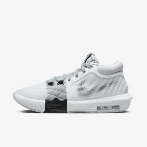 LeBron Witness 8 - White/Black