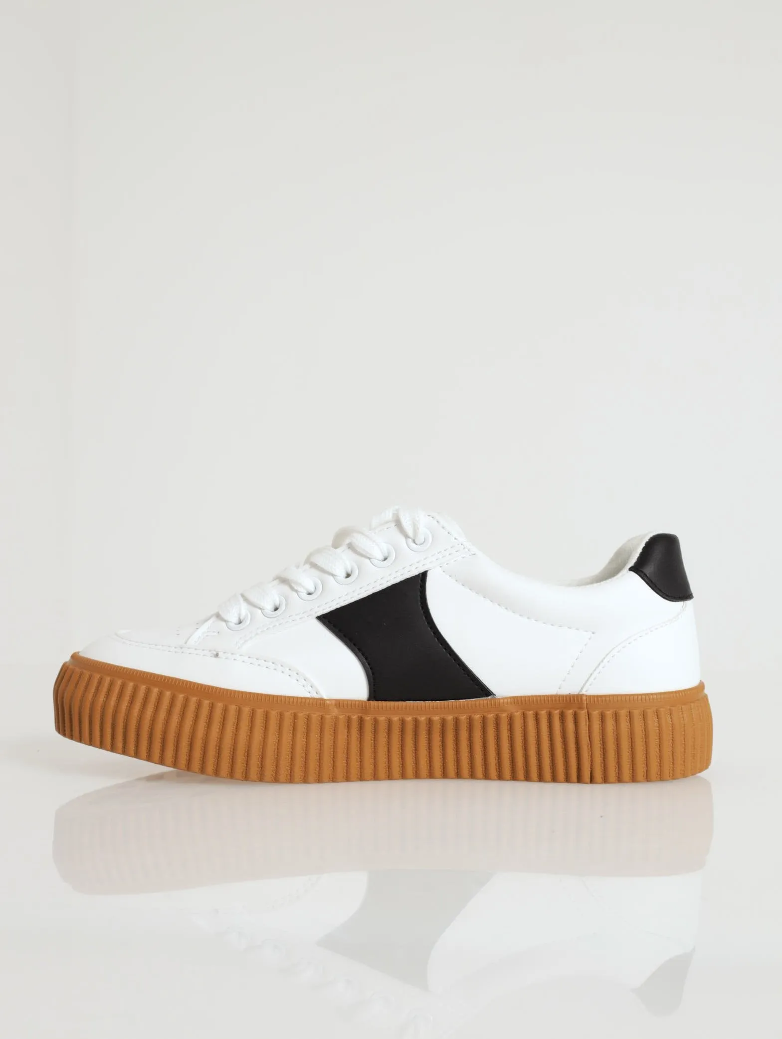 Matching Laces And Outsole Sneaker - Camel