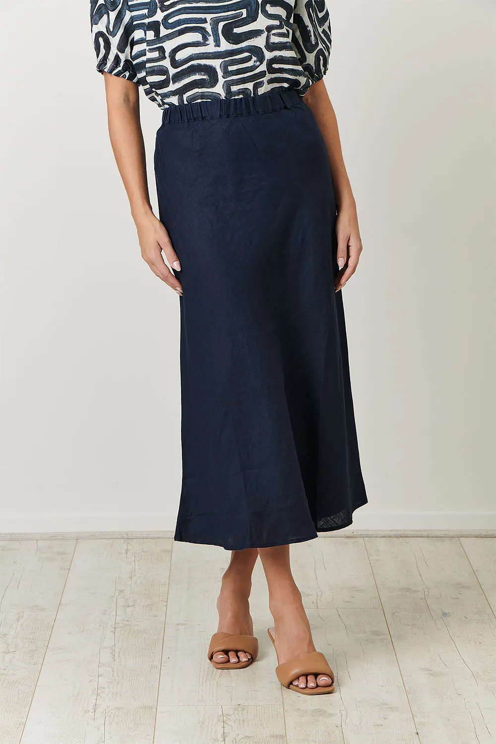 Naturals Navy Linen Skirt Ga299