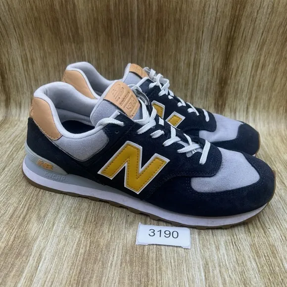 New Balance 574 Men's Size 10.5 D Outerspace Varsity Gold Sneakers ML574NA2