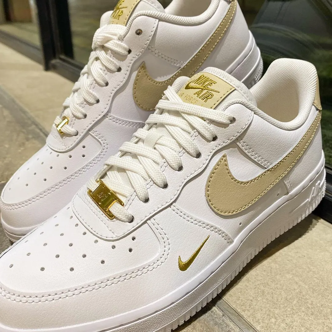 NIKE Air Force 1 '07 Essential CZ0270-105
