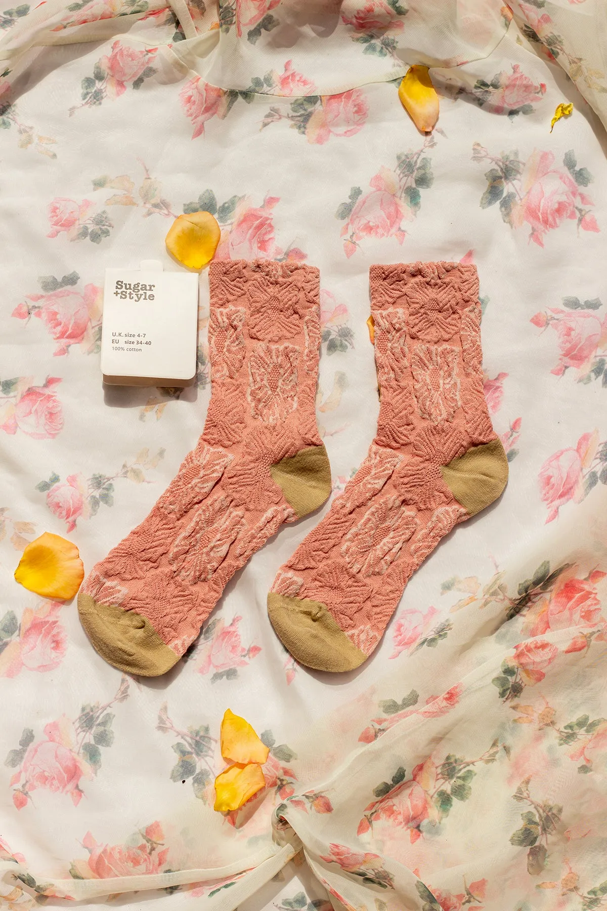 Pink Crinkle Flower Socks