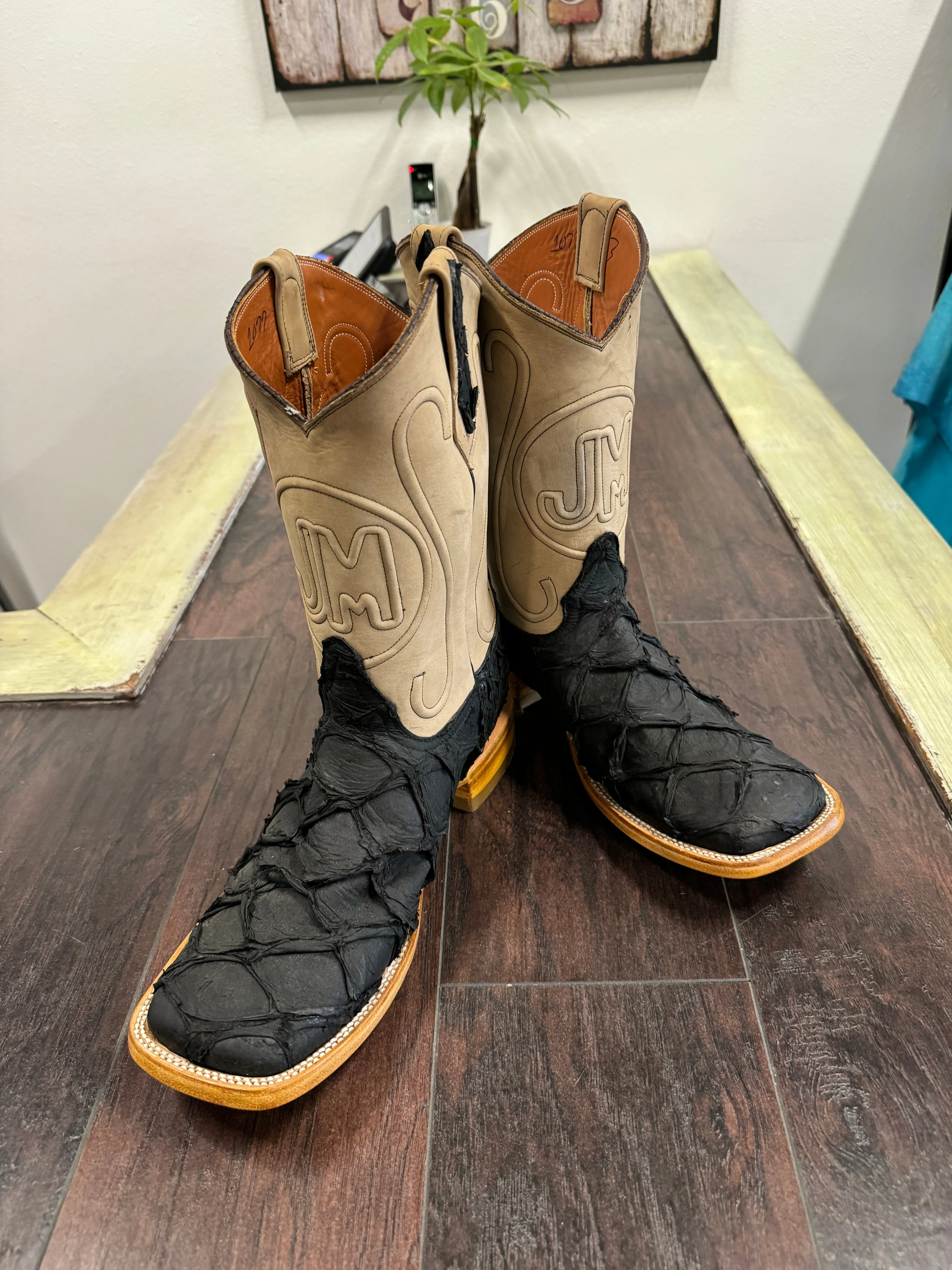 PRR- Black Matte undyed sole 2 Stitch