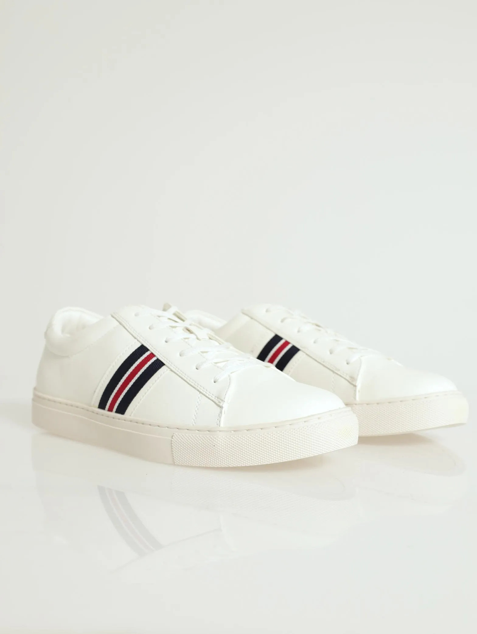 Pryce Classic Basic Sneaker - White