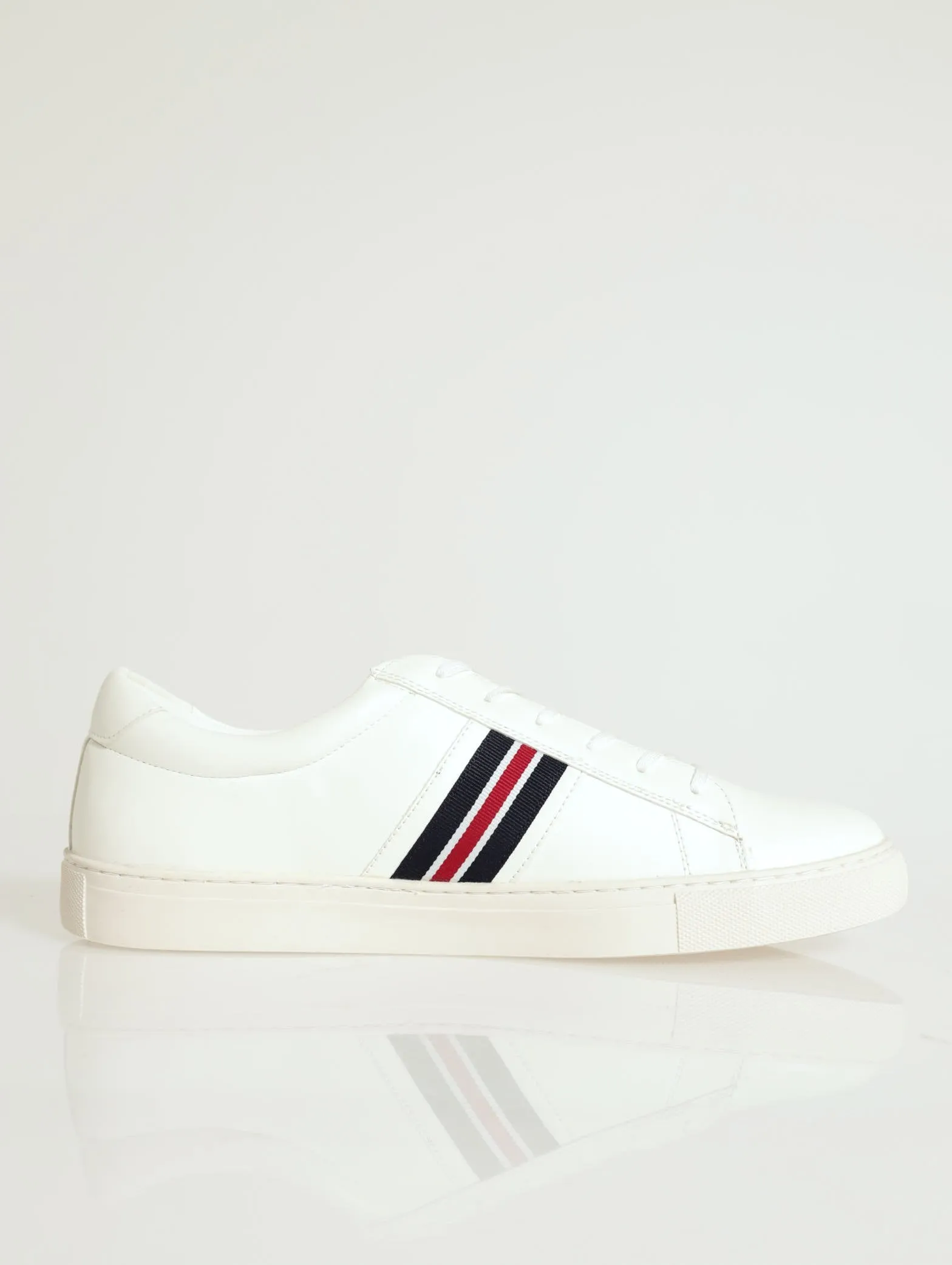 Pryce Classic Basic Sneaker - White