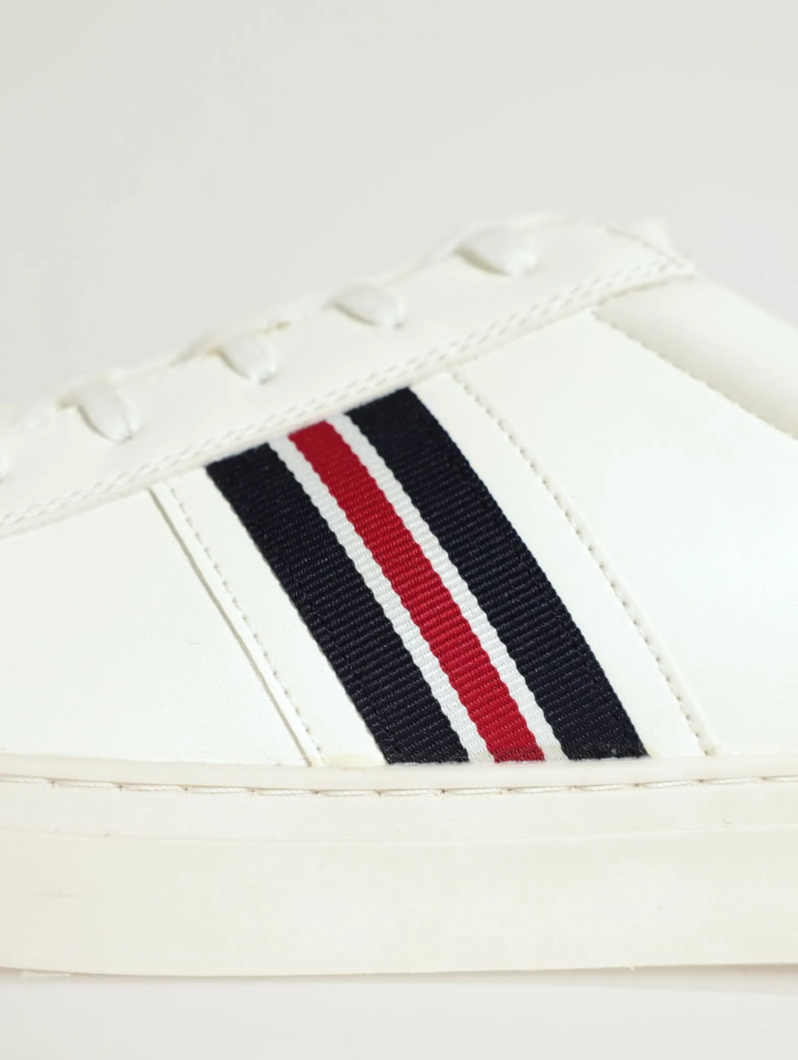 Pryce Classic Basic Sneaker - White