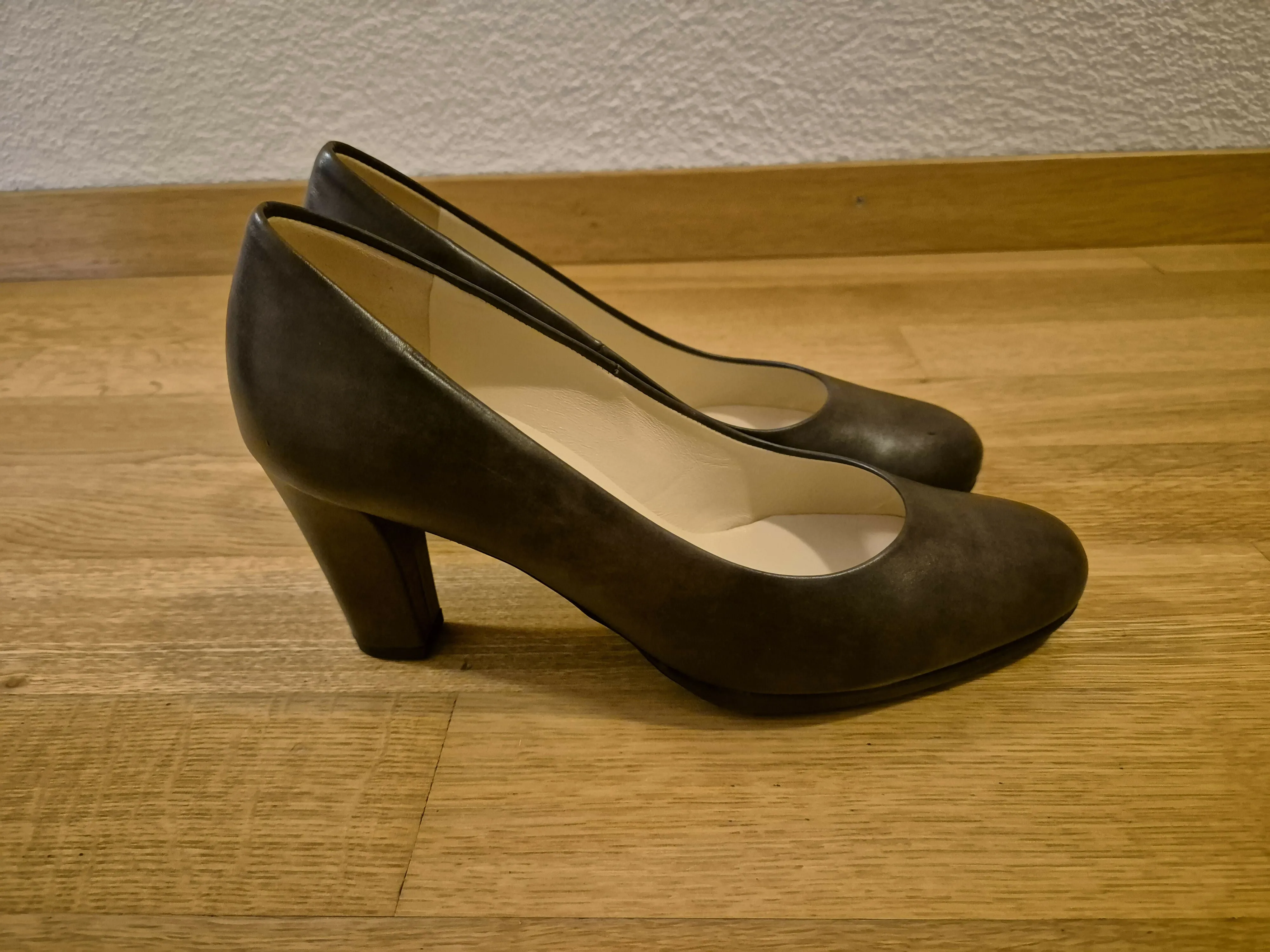 Pumps Peter Kaiser Damen Gr. 39 1/3 (UK 4 ½)