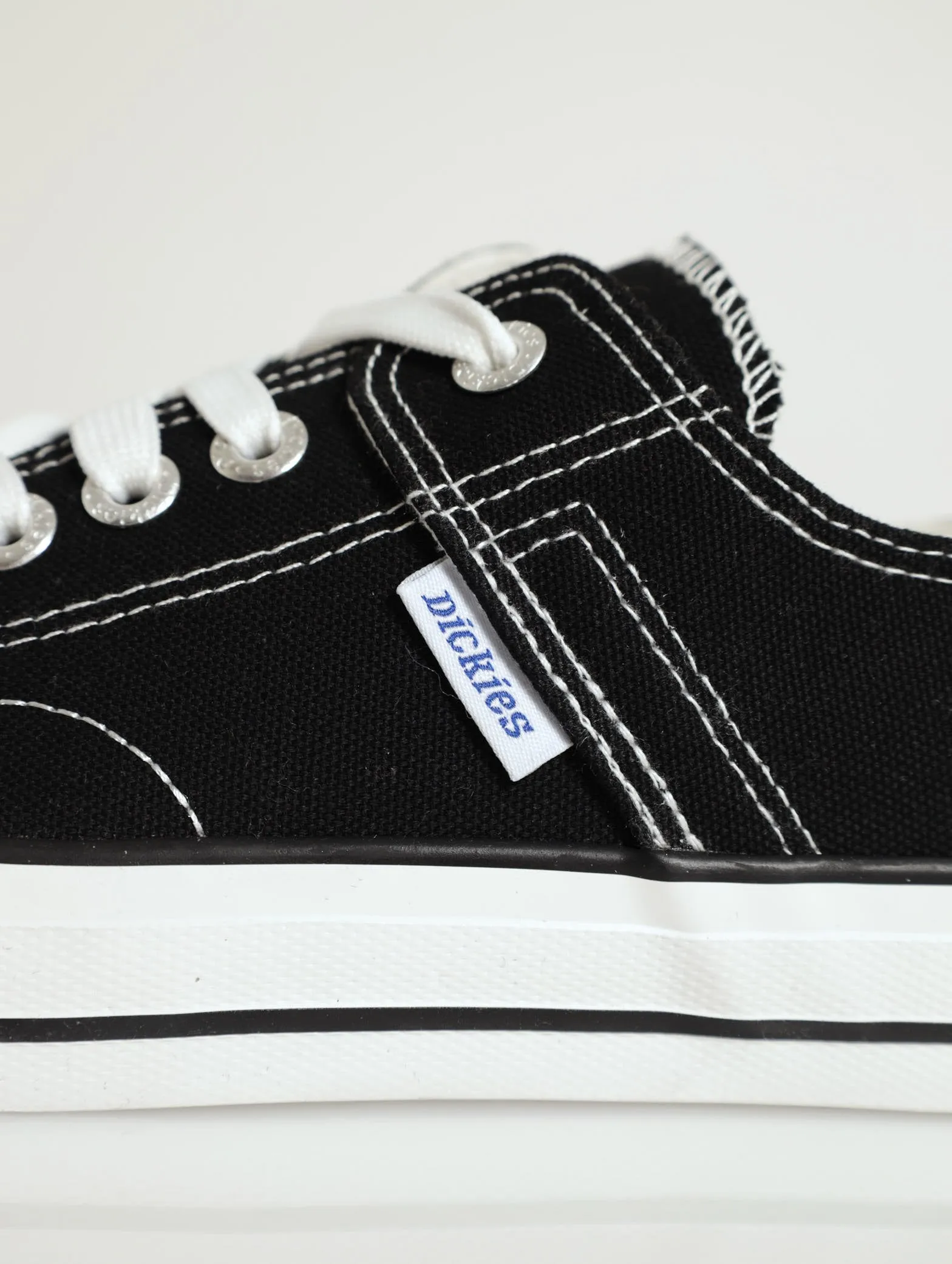 Supa Dupa Lo Sneaker - Black/White