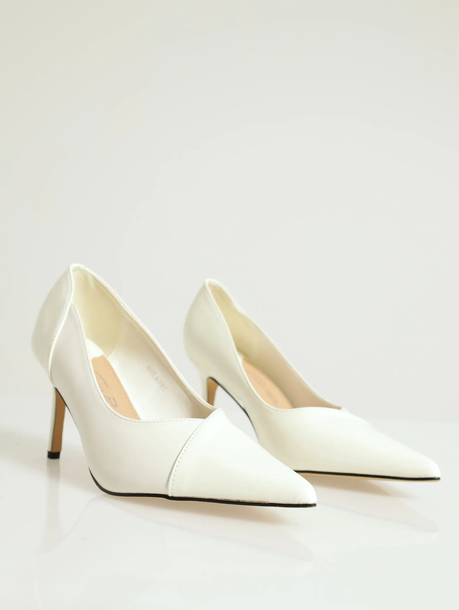 Taylor Pointed Toe Stiletto Court Heel - Off White