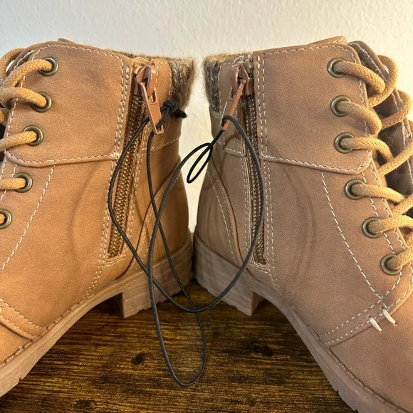 Thereabouts Toddler/Little Girl Piper Stacked Heel Hiking Boot NWT 3 Sizes AVL