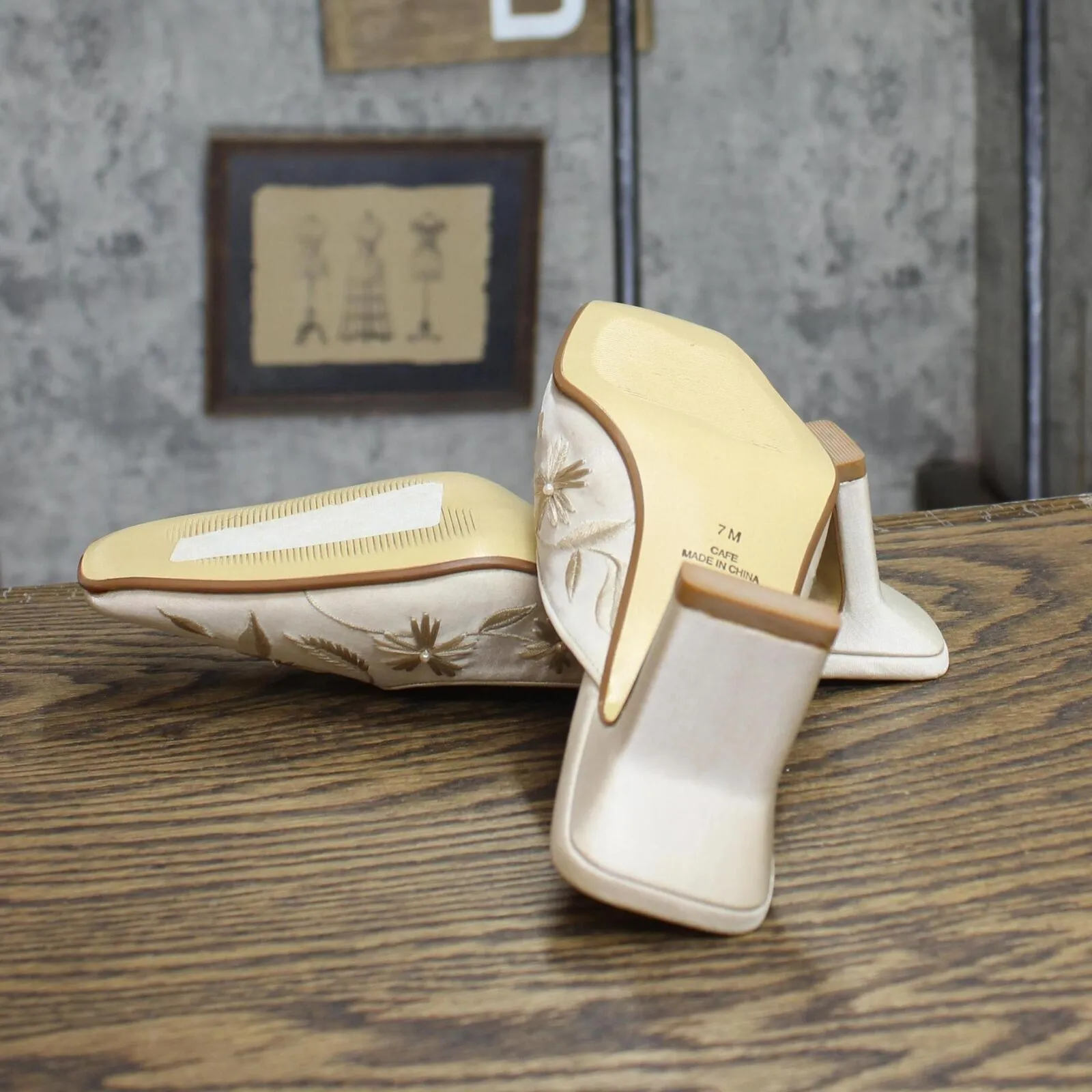 Valerie Stevens Womens Vintage Satin Pearl Rectangle Heels Fawn Light Brown 7M