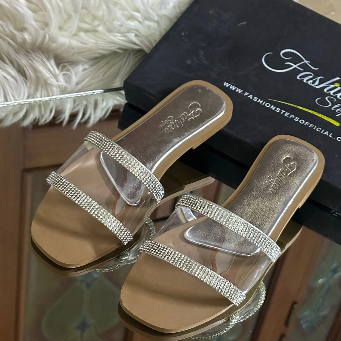 ZARA  DIAMOND FLAT (BROWN)